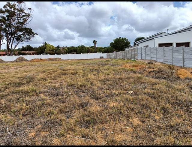 LAND FOR SALE IN DARLING